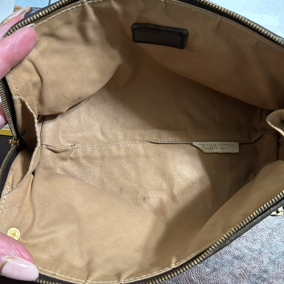 Bottega Veneta pouch conversion Authentic - Picture 8 of 8